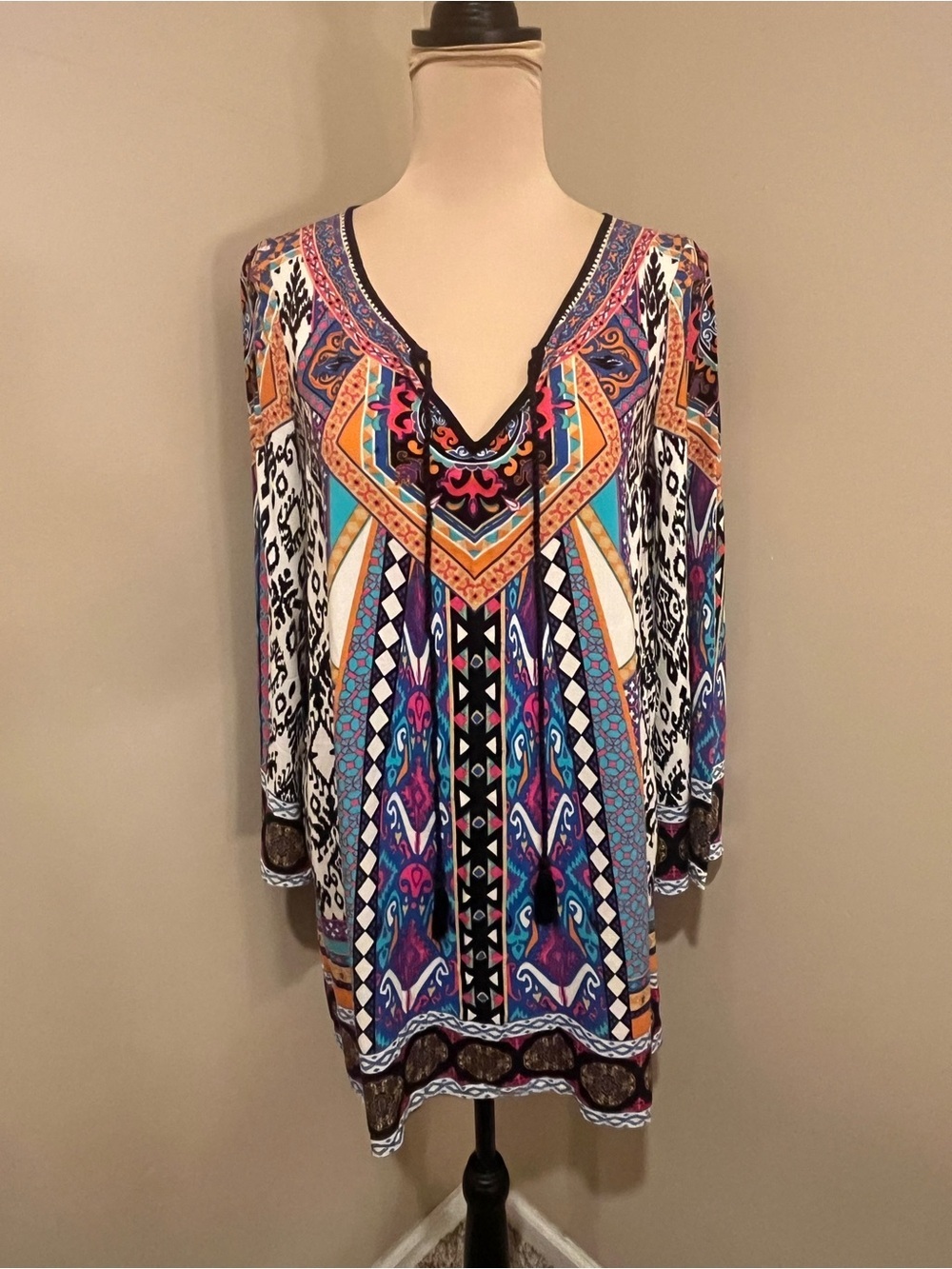 Flying Tomato Multicolor Paisley Geometric Tunic! Medium